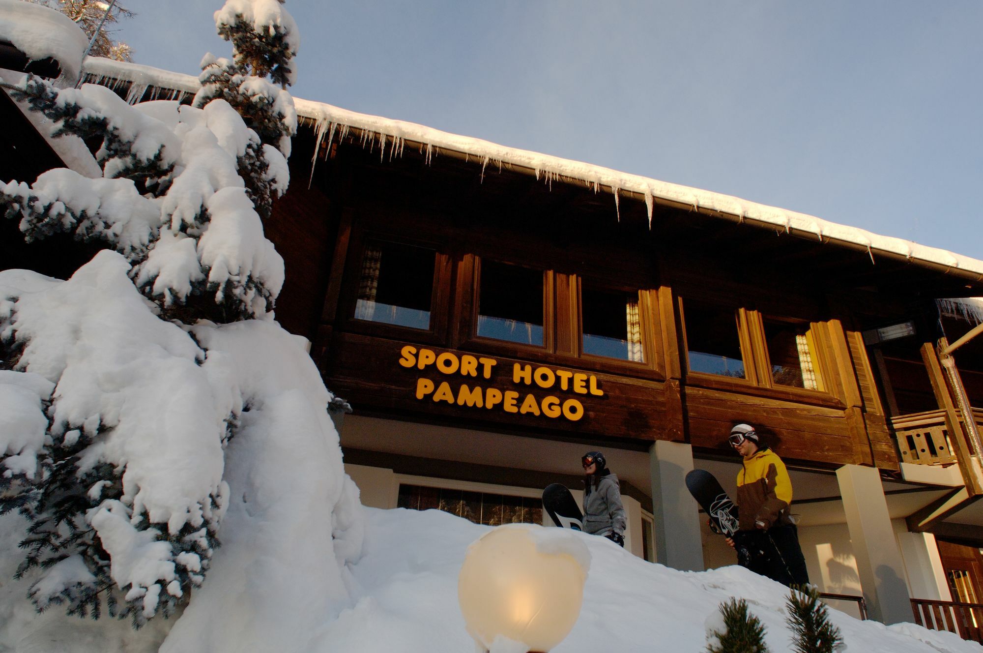 Sport Hotel Pampeago Tesero Eksteriør bilde